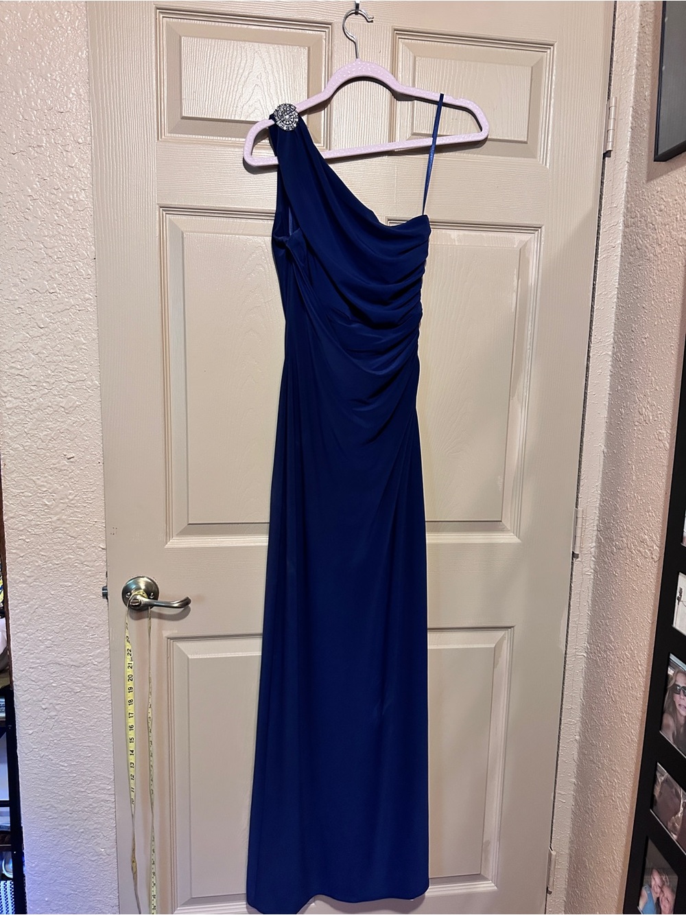 Ralph Lauren Evening Collection One-Shoulder Gown – Size 4